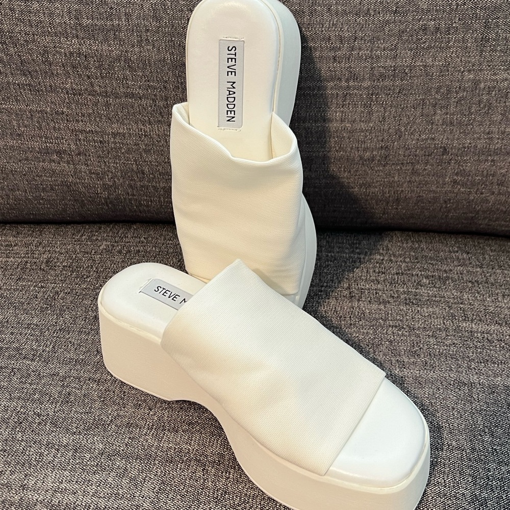 Steve Madden “Slinky 30”